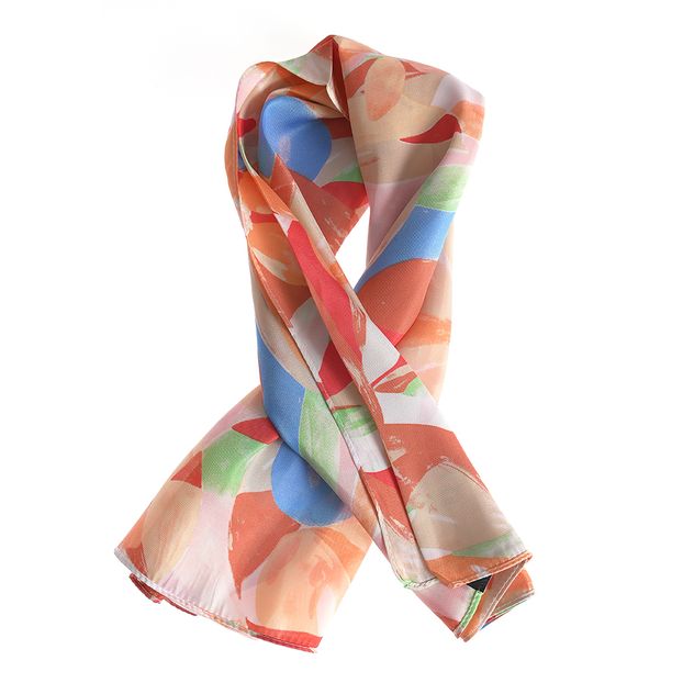 Esarfa vaporoasa cu imprimeu floral in tonuri pastel