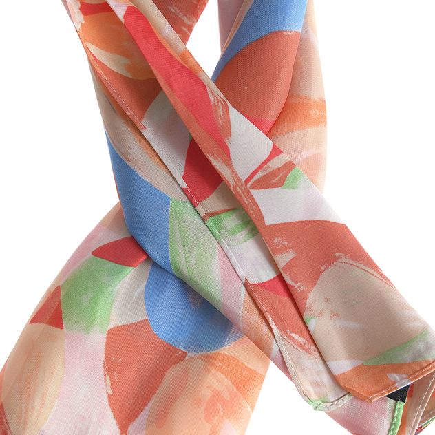 Esarfa vaporoasa cu imprimeu floral in tonuri pastel