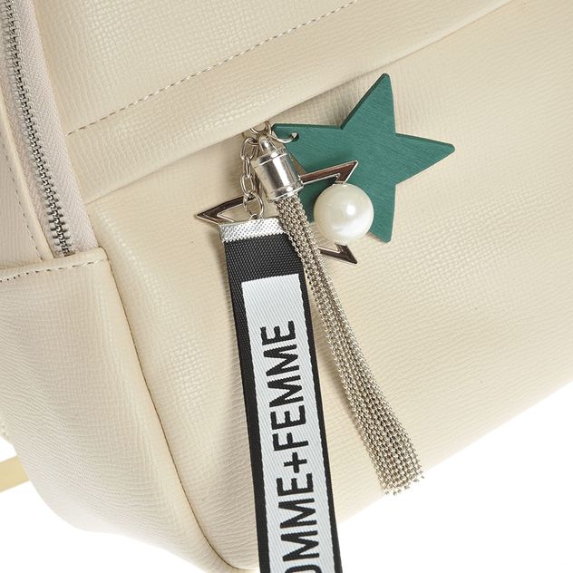Rucsac crem cu accesorii vesele