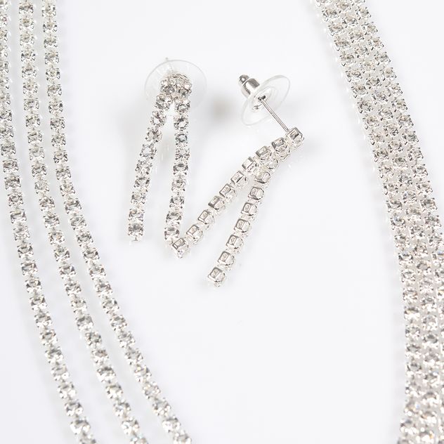 Set elegant colier si cercei cu pietre stralucitoare