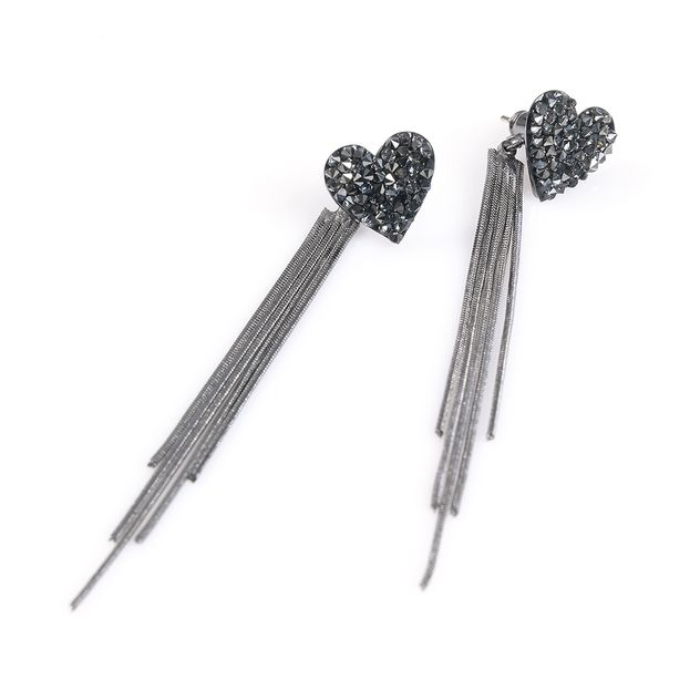 Cercei lungi cu inimioara neagra si franjuri metalici