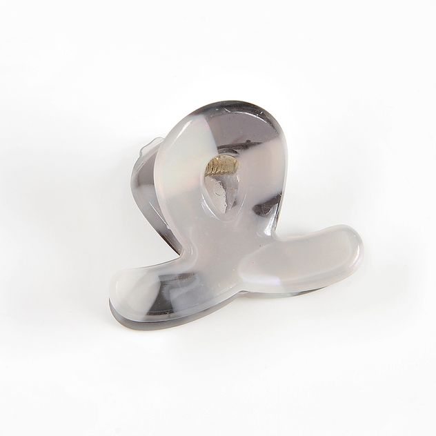 Cleste de par gri cu design minimalist
