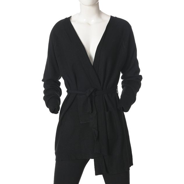 Cardigan negru cu cordon si croiala petrecuta