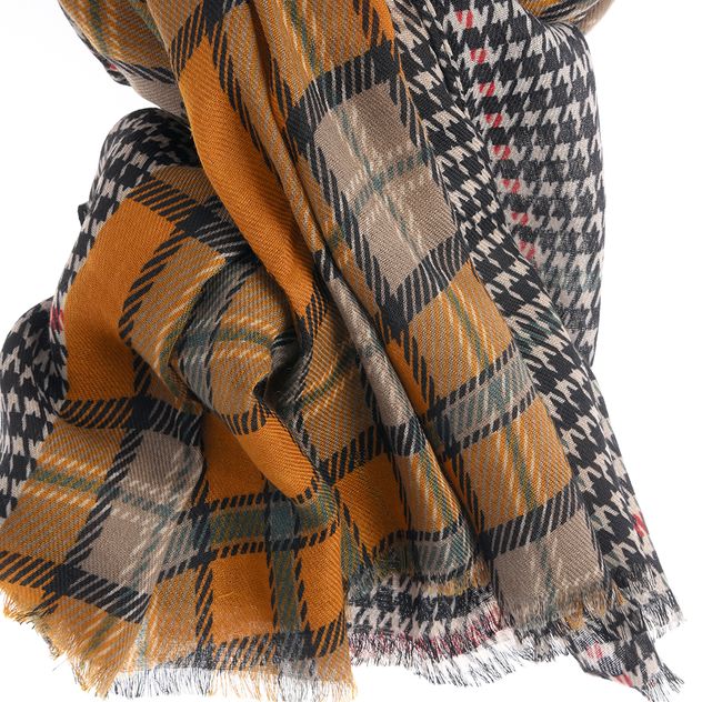 Esarfa in carouri elegante cu tonuri galbene si negre