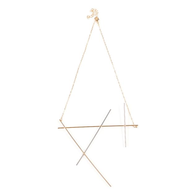 Colier auriu minimalist cu elemente liniare