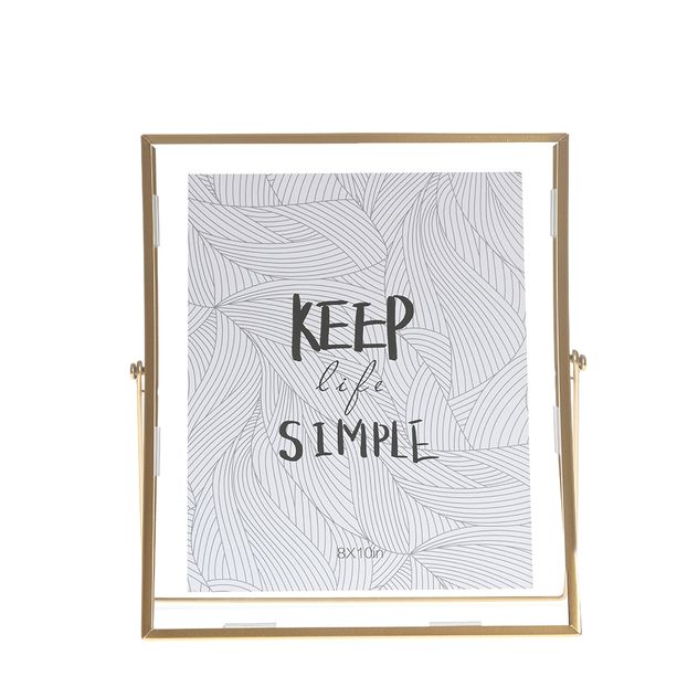 Rama foto din sticla cu margini metalice aurii, format 20x30 cm