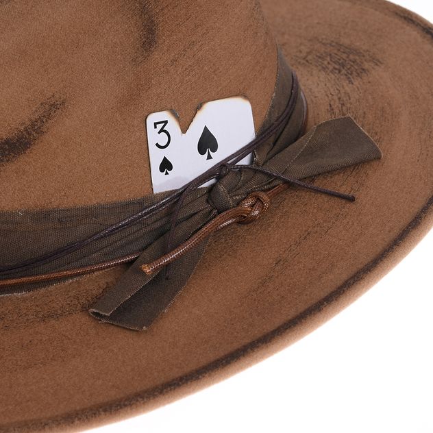Palarie fedora maro cu panglica si carte de joc
