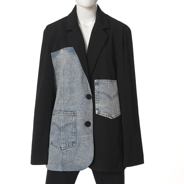 Sacou negru cu insertii din denim