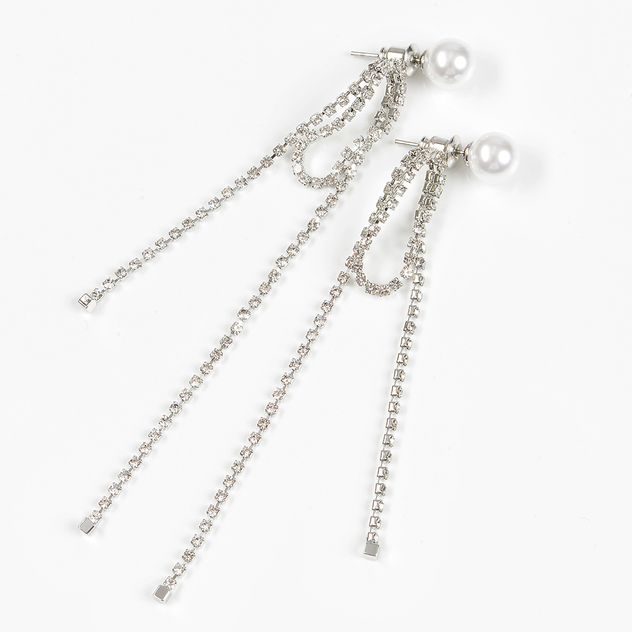 Cercei lungi argintii cu perla si lanturi delicate