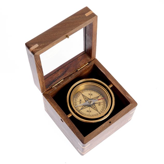 Busola decorativa vintage din alama, cutie lemn cu geam