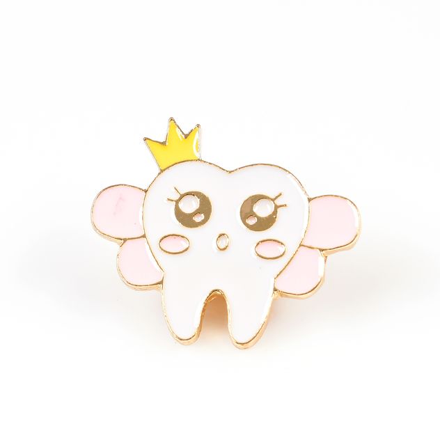 Brosa martisor maseluta