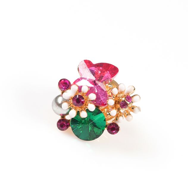 Brosa martisor fluture roz cu flori