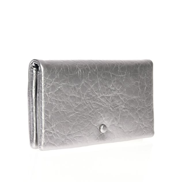 Portofel argintiu metalizat cu design elegant