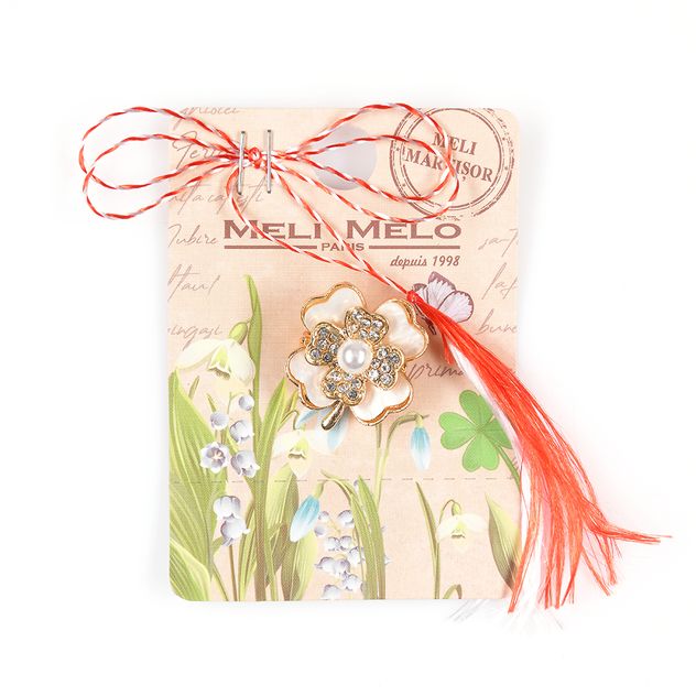 Brosa martisor trifoi alb cu perla