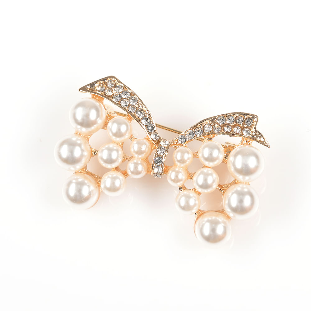 Brosa martisor fundita aurie cu perle albe
