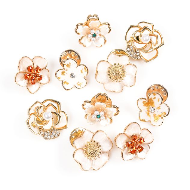 Set 10 brose martisor flori aurii cu perle si pietre