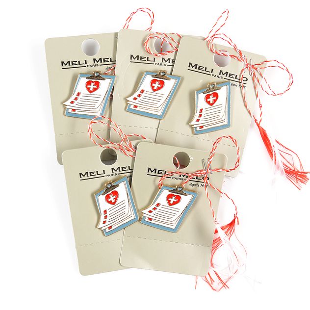 Set 5 brose martisor dosar medical