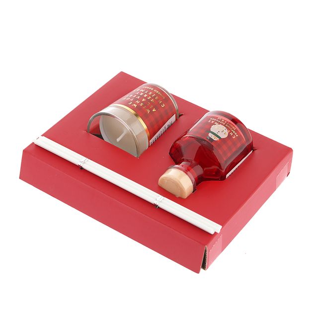 Set cadou Spiced Berry cu difuzor si lumanare