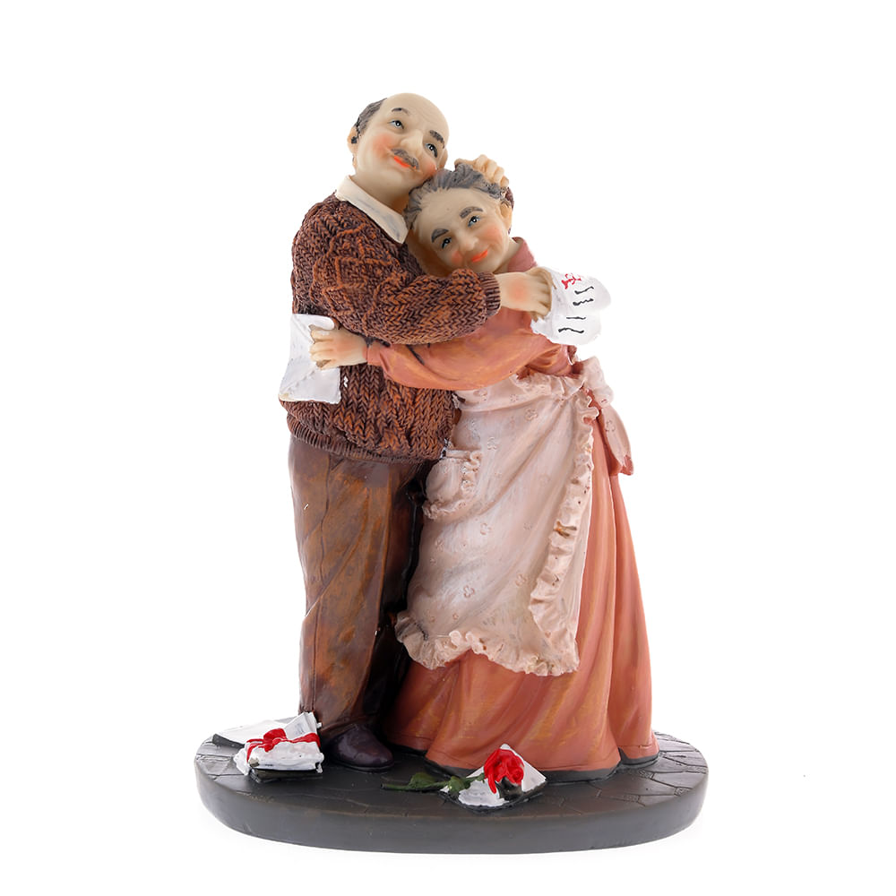 Statueta bunici imbratisati cu trandafiri