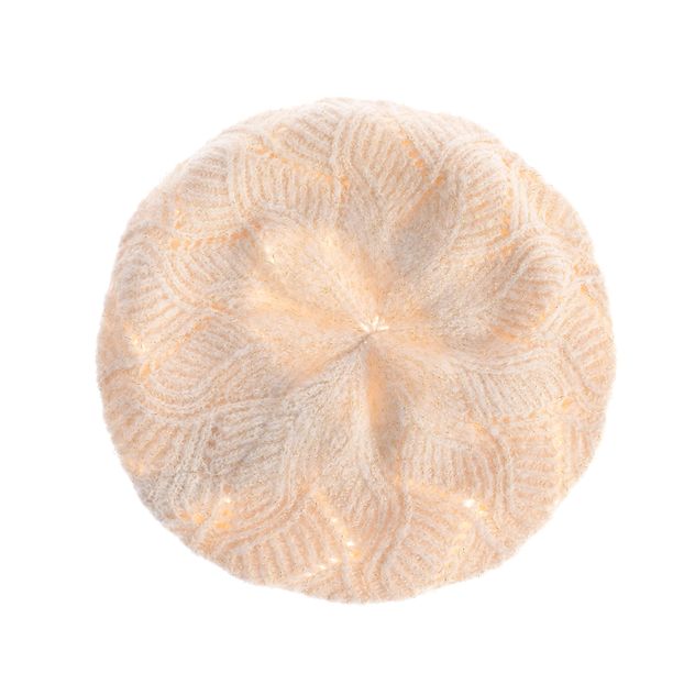 Bereta crem tricotata cu model elegant