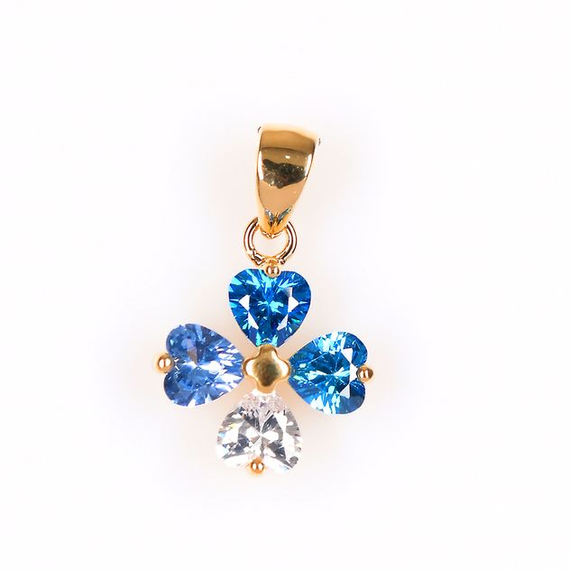 Pandantiv placat cu aur floare cu pietre albastre